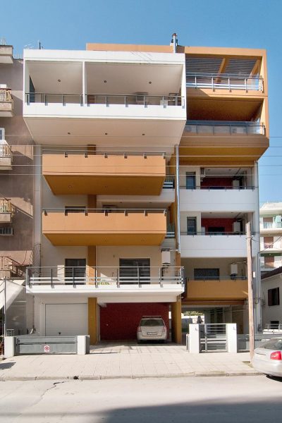 πολυκατοικία Λάρισα